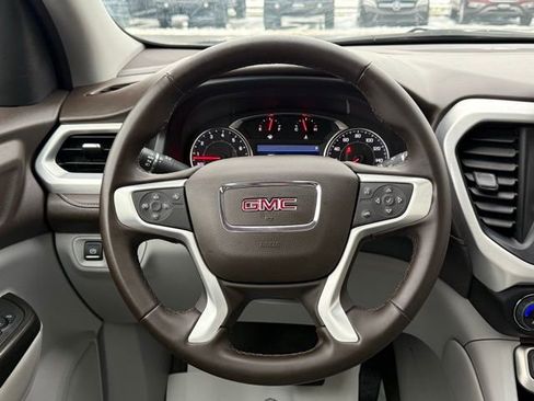 Used 2023 GMC Acadia SLT image 41