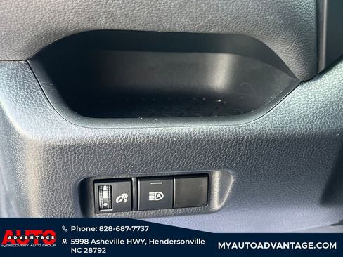 Used 2020 Toyota RAV4 LE image 21