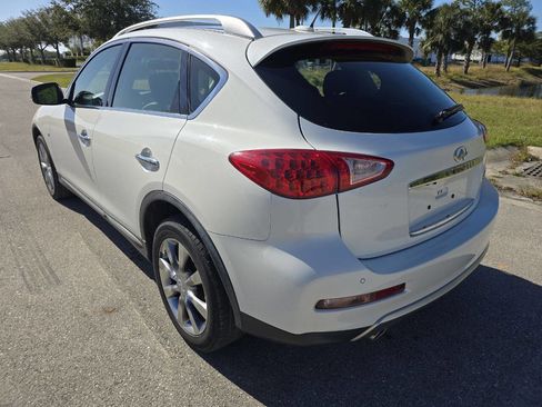Used 2017 INFINITI QX50 2WD w/ Premium Plus Package image 4