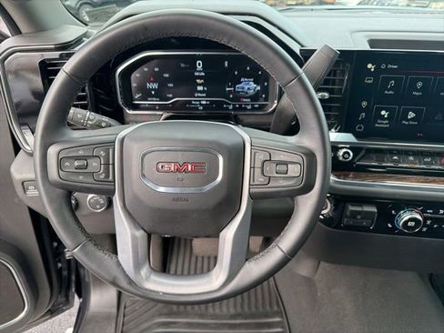 Used 2024 GMC Sierra 1500 SLE image 22