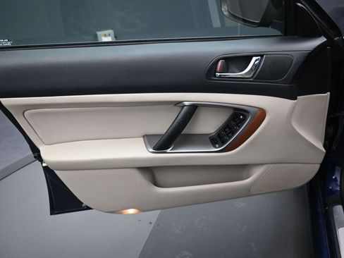 Used 2005 Subaru Legacy 2.5GT Limited image 11