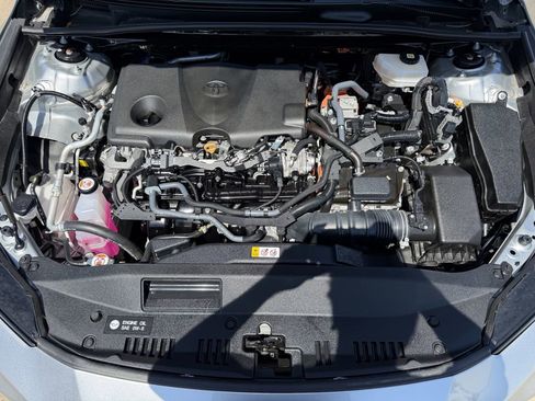 Used 2025 Toyota Camry LE FWD image 30