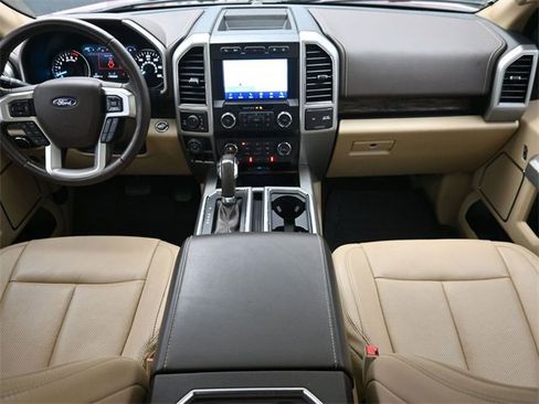 Used 2020 Ford F150 Lariat image 21