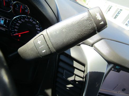 Used 2020 Chevrolet Tahoe LT image 36