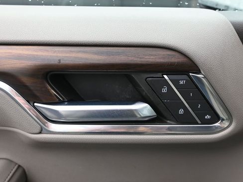 Used 2023 GMC Sierra 1500 SLT image 24