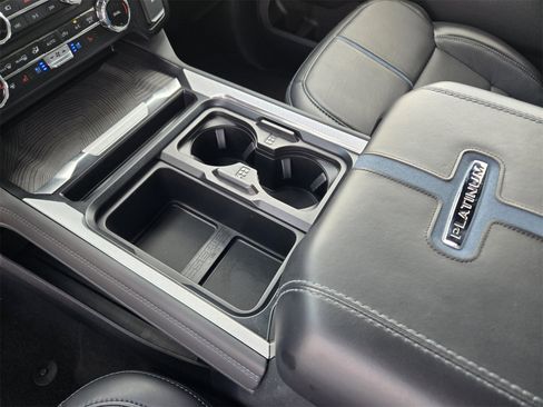 Used 2025 Ford F250 Platinum image 17