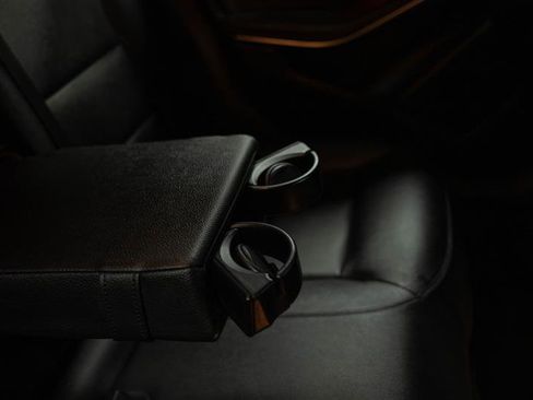 Used 2018 Mercedes-Benz GLA 250 w/ Convenience Package image 16