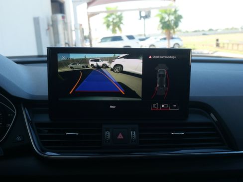 Used 2022 Audi Q5 2.0T Premium image 26