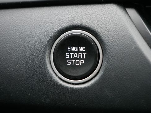 Used 2025 Kia Seltos EX w/ EX Sunroof Package image 29