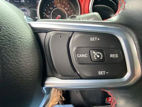 Used 2021 Jeep Wrangler Unlimited Rubicon AWD/4WD image 22