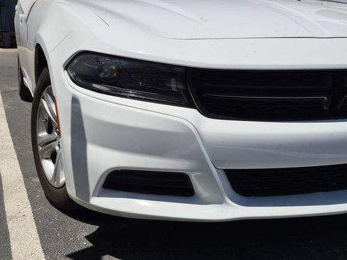 Used 2023 Dodge Charger SXT RWD image 4