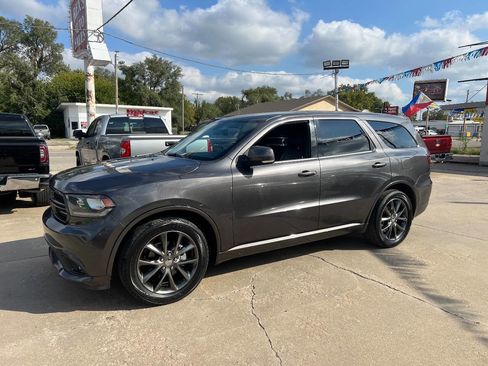 Used 2018 Dodge Durango GT image 2