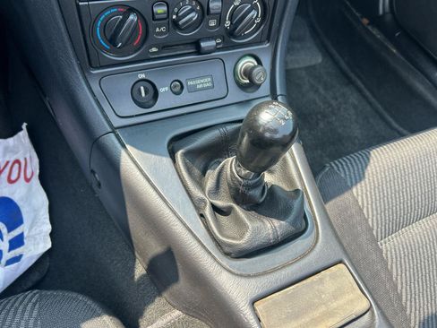 Used 1999 MAZDA MX-5 Miata 10th Anniversary Edition RWD image 13