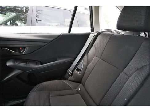 Used 2024 Subaru Outback Premium AWD/4WD image 11