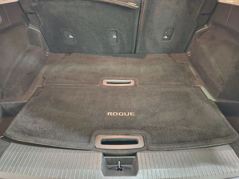 Used 2023 Nissan Rogue Platinum w/ Platinum Premium Package AWD/4WD image 43