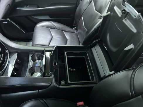 Used 2016 Cadillac Escalade Platinum AWD/4WD image 25