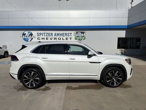 Used 2024 Volkswagen Atlas Cross Sport SEL Premium R-Line AWD/4WD image 11
