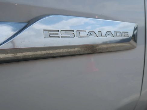 Used 2017 Cadillac Escalade Platinum AWD/4WD image 54