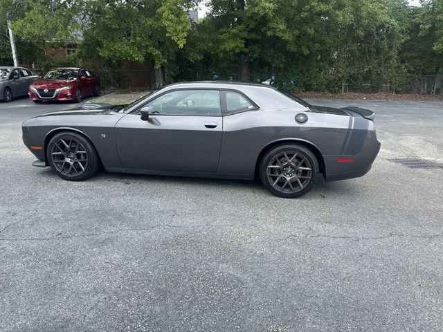 Used 2017 Dodge Challenger R/T Scat Pack RWD image 8