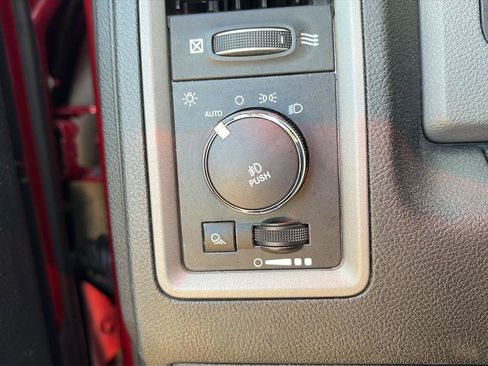 Used 2013 RAM 1500 Express AWD/4WD image 16