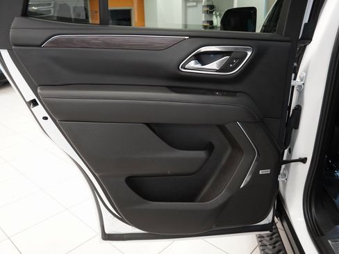 Used 2023 Chevrolet Tahoe Z71 w/ Luxury Package image 29