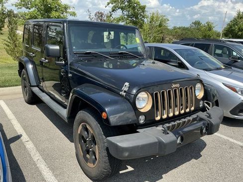 Used 2014 Jeep Wrangler Unlimited Sahara AWD/4WD image 5