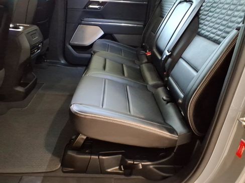 Used 2025 GMC Sierra EV Denali AWD/4WD image 10