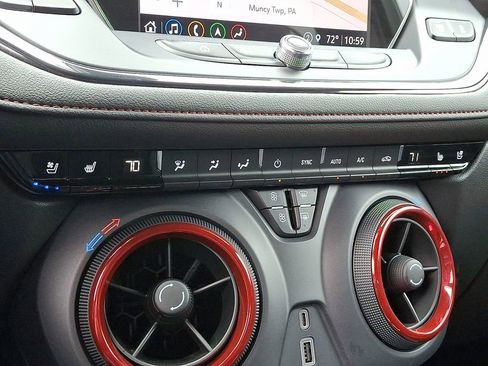 Used 2022 Chevrolet Blazer RS w/ Enhanced Convenience Package image 19