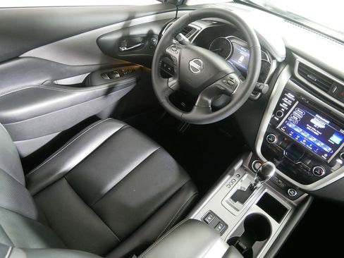 Used 2019 Nissan Murano SL image 9