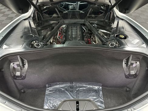 Used 2024 Chevrolet Corvette Stingray w/ Z51 Performance Package image 28