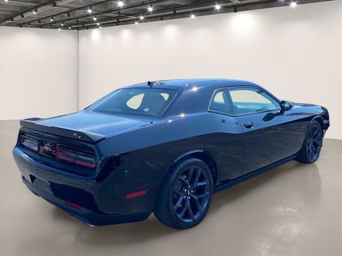 Used 2019 Dodge Challenger R/T w/ Blacktop Package RWD image 7