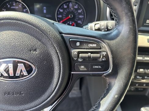 Used 2019 Kia Sportage EX w/ EX Premium Package image 32