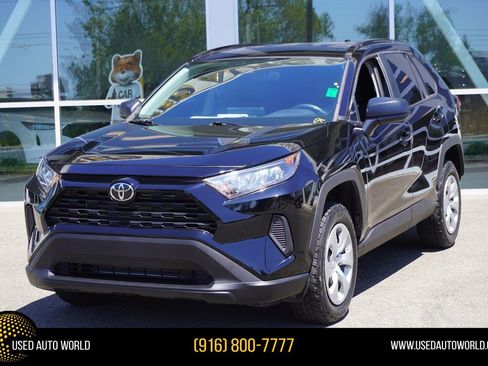 Used 2021 Toyota RAV4 LE w/ Carpet Mat Package (TMS) FWD image 1