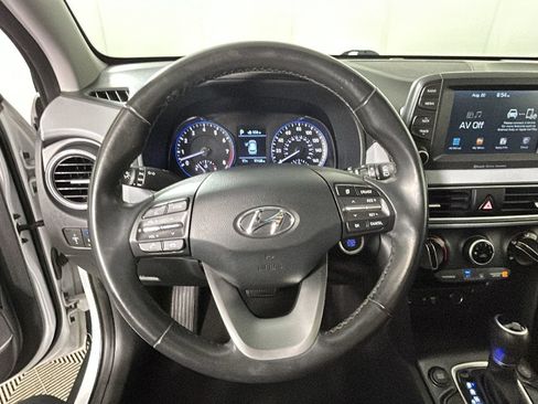 Used 2018 Hyundai Kona SEL AWD/4WD image 16