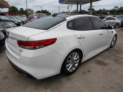 Used 2016 Kia Optima EX w/ Premium Package image 4