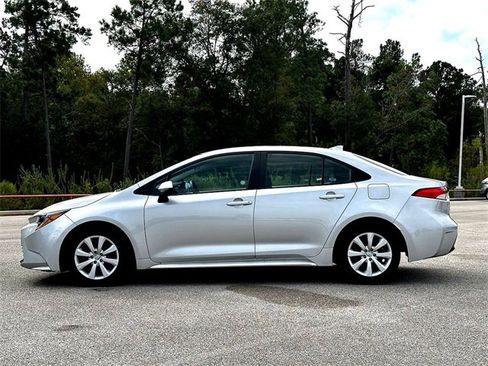 Used 2024 Toyota Corolla LE image 5