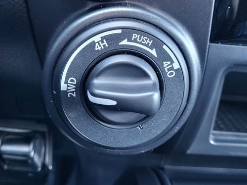 Used 2021 Nissan Titan PRO-4X w/ Off Road Protection Package AWD/4WD image 23