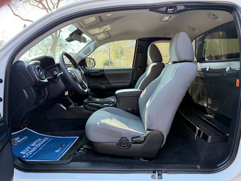 Used 2019 Toyota Tacoma SR RWD image 10