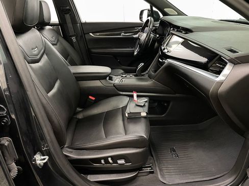 Used 2020 Cadillac XT6 Sport AWD/4WD image 44