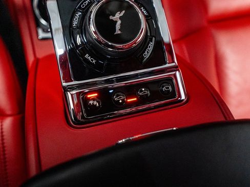 Used 2023 Rolls-Royce Phantom Sedan image 66