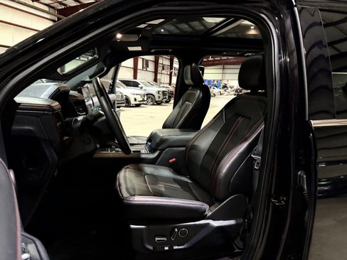 Used 2024 Ford Expedition Max Limited RWD image 14