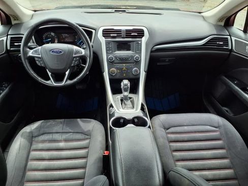 Used 2016 Ford Fusion SE w/ Equipment Group 201A FWD image 11