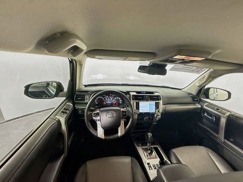 Certified 2022 Toyota 4Runner SR5 Premium image 22