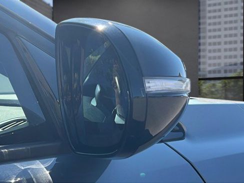 Used 2024 Buick Envista Sport Touring w/ Convenience I Package image 3