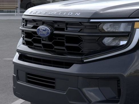New 2026 Ford Expedition Active AWD/4WD image 17