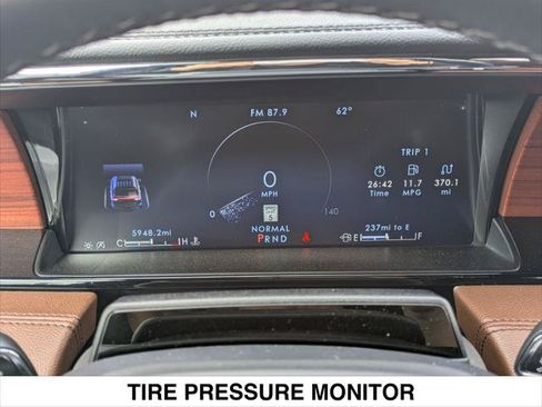 Used 2024 Lincoln Navigator L Reserve AWD/4WD image 15