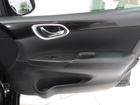 Used 2019 Nissan Sentra SV FWD image 25