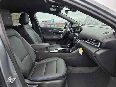 New 2026 Buick Envista Sport Touring w/ Convenience I Package FWD image 10