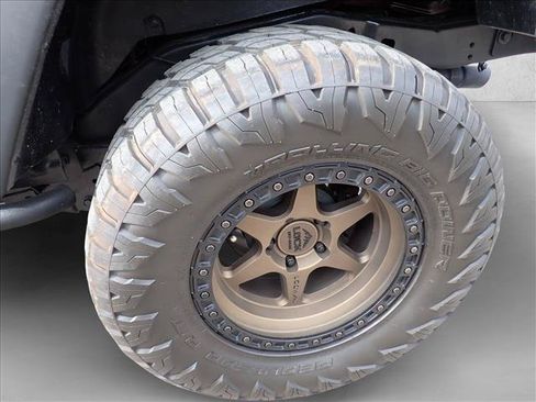 Used 2012 Jeep Wrangler Sport AWD/4WD image 10