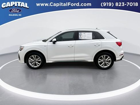 Used 2023 Audi Q3 2.0T Premium image 5